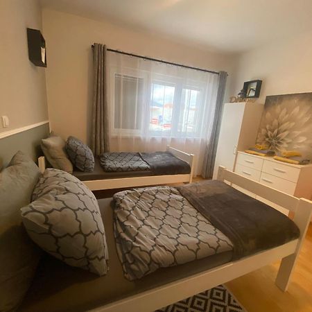 Apartman El Ogulin Zewnętrze zdjęcie