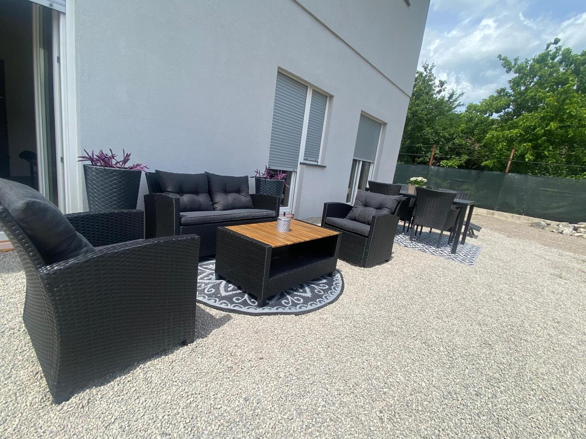 Apartman El Ogulin Zewnętrze zdjęcie